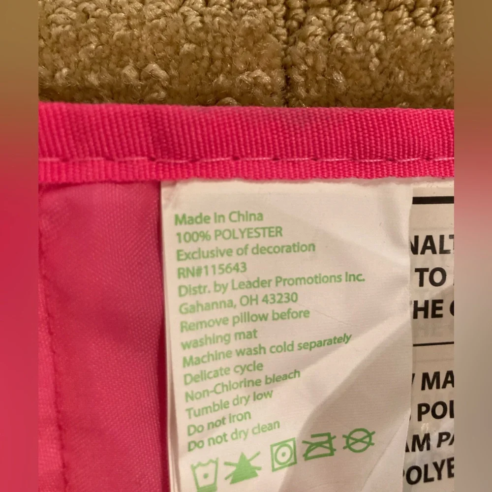 Lilly Pulitzer mat beach yoga Splash travel into summer roll up with pillow